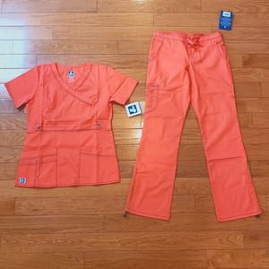 Adar Medical: Nurses Scrub Set.